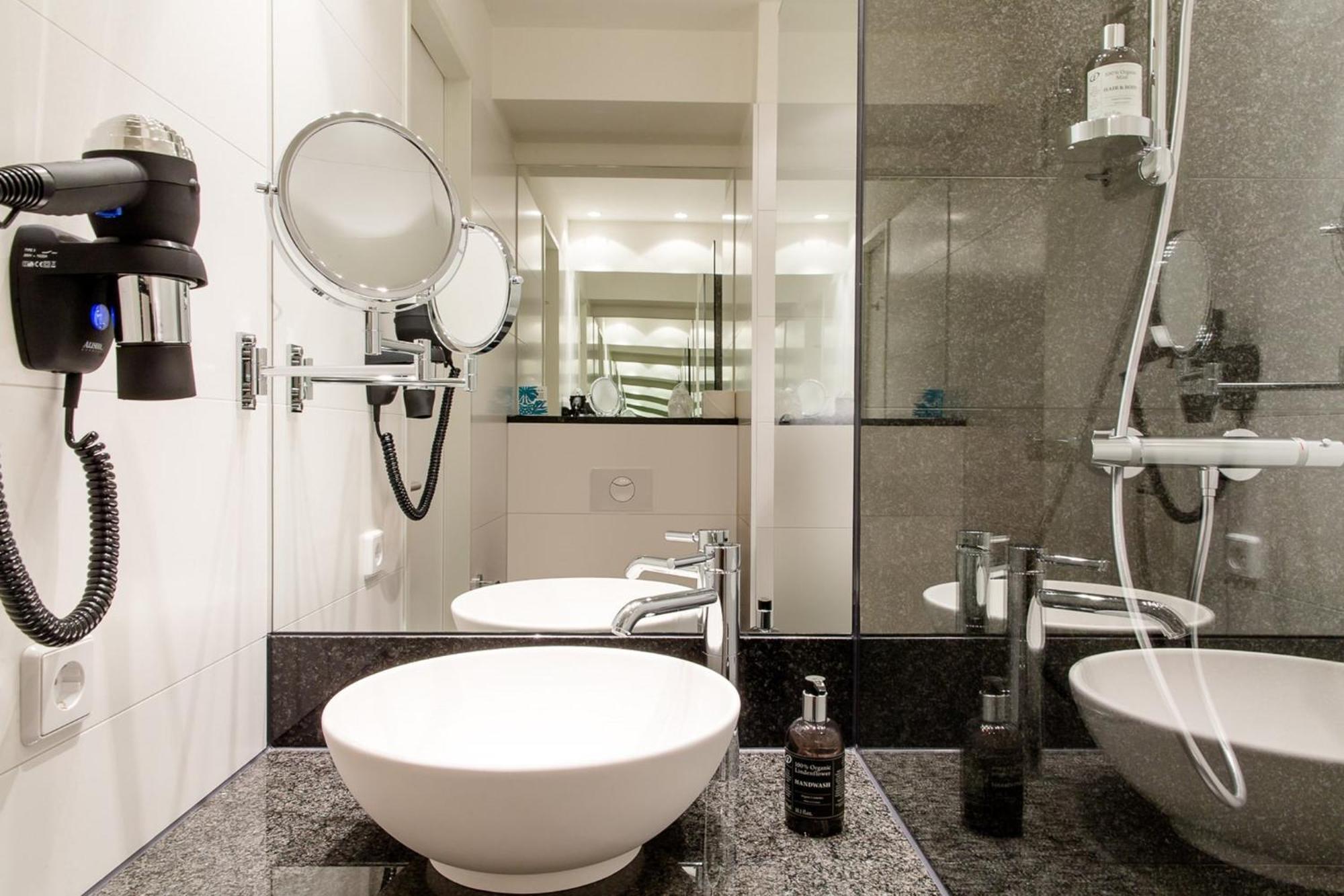 Motel One Amsterdam-Waterlooplein Eksteriør billede